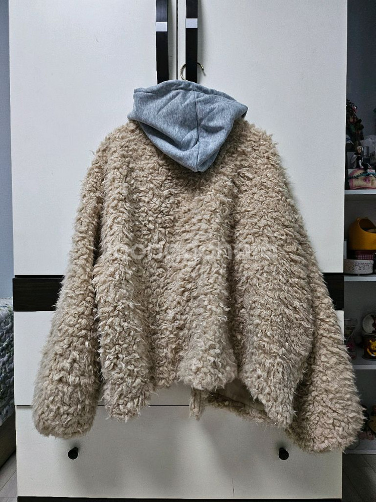 베이지 벨트 후드 양털 뽀글이 자켓--1
