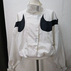 나이키 리펠 우븐 스우시바람막이 90 L