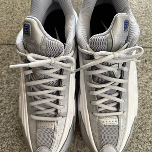 나이키 샥스 R4 화이트 레이서 블루 280