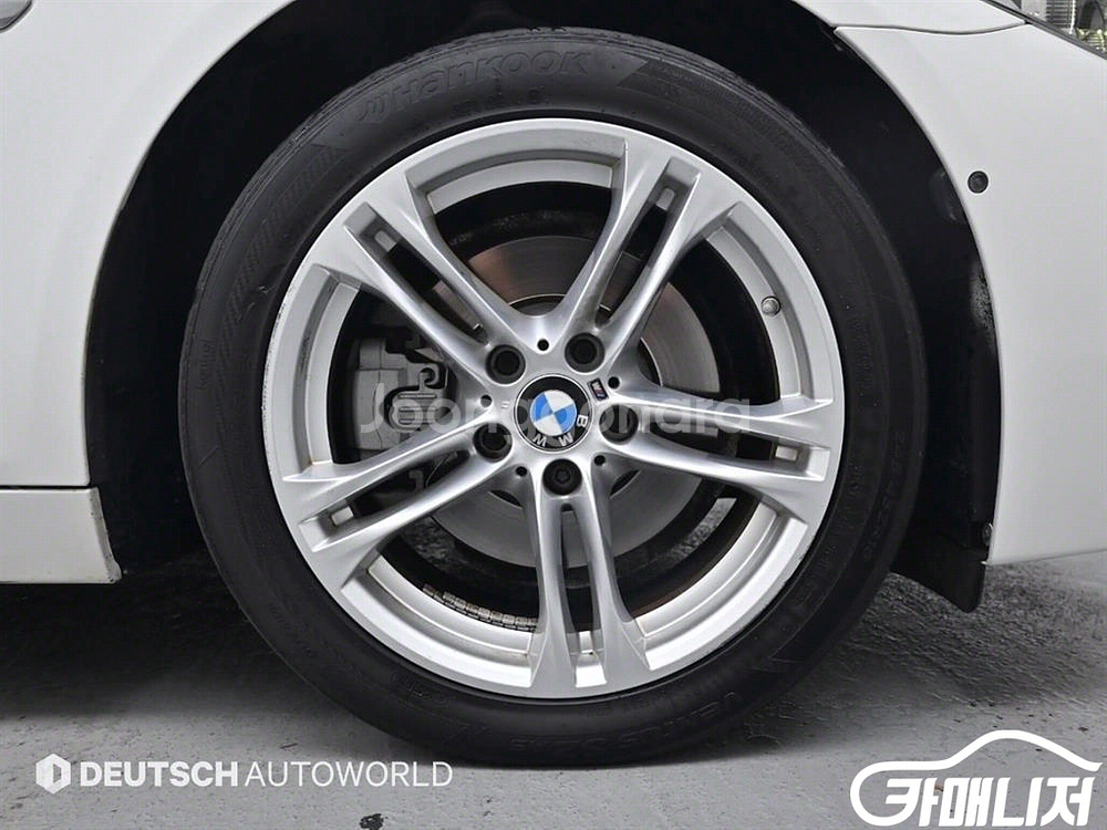 [BMW]5시리즈 (F10) 528i xDrive M에--4