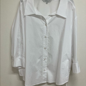 온앤온 기본 흰셔츠 2사이즈(66) 새상품