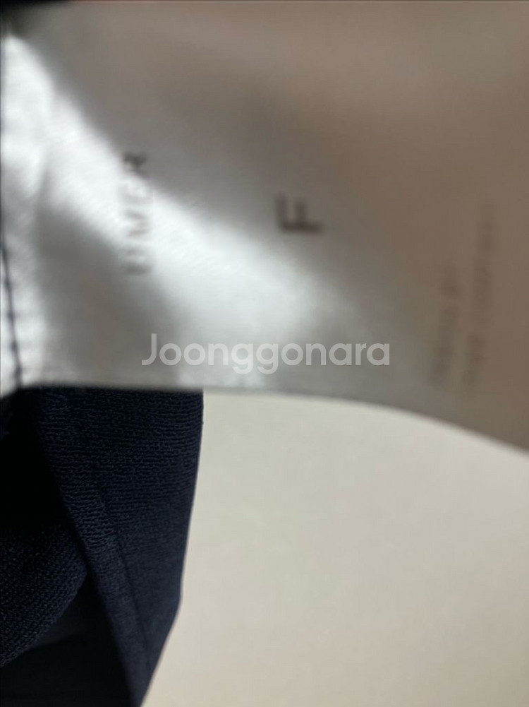 유메르 네이비 반팔 블라우스 프리사이즈--2