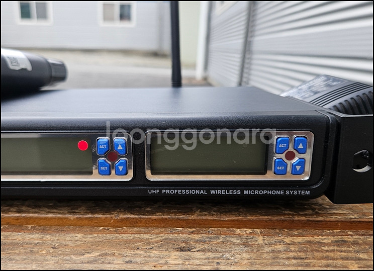 DVON SVR-200KR 중고 4채널 무선 마이크--2