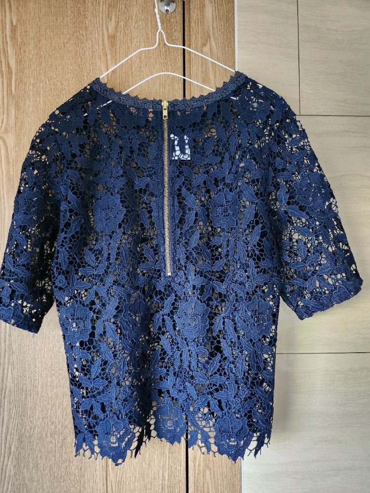 새상품입니다 플라워패턴 자수 시스루 블라우스--1