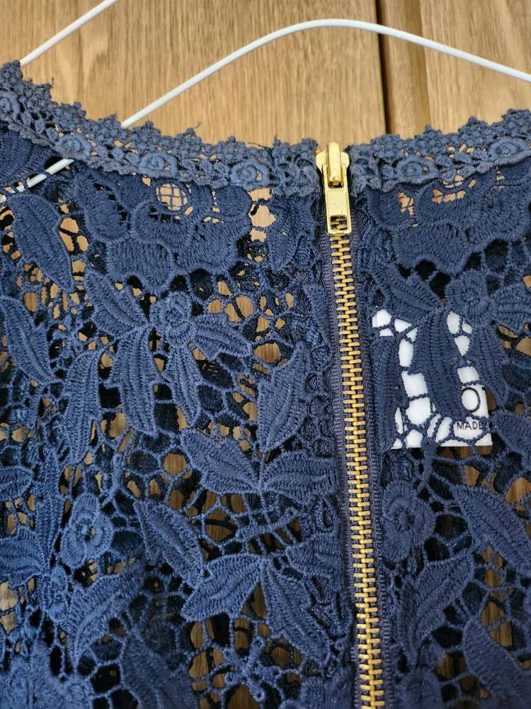 새상품입니다 플라워패턴 자수 시스루 블라우스--2