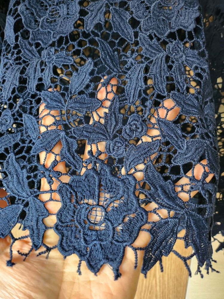 새상품입니다 플라워패턴 자수 시스루 블라우스--4