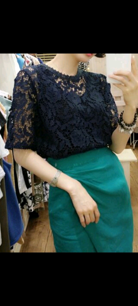 새상품입니다 플라워패턴 자수 시스루 블라우스--8