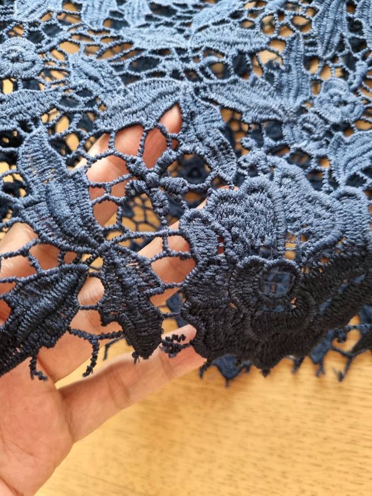 새상품입니다 플라워패턴 자수 시스루 블라우스--9