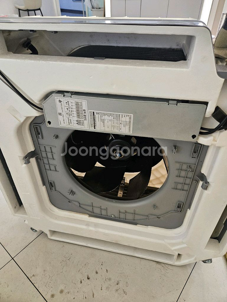 삼성40평 천장형냉난방기 2대 팝니다--3