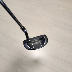 미사일퍼터 블랙버디, 34인치