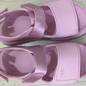 어그ugg골든글로우 빅키즈 핑크