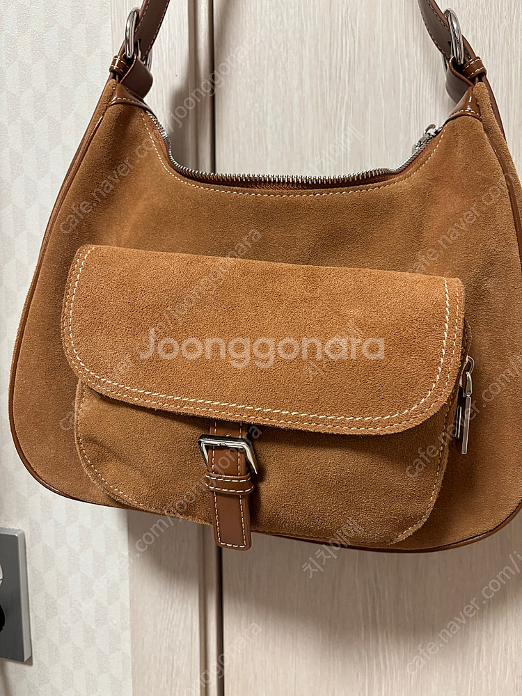 소가죽 스웨이드 호보백 숄더 스트랩 가능--1