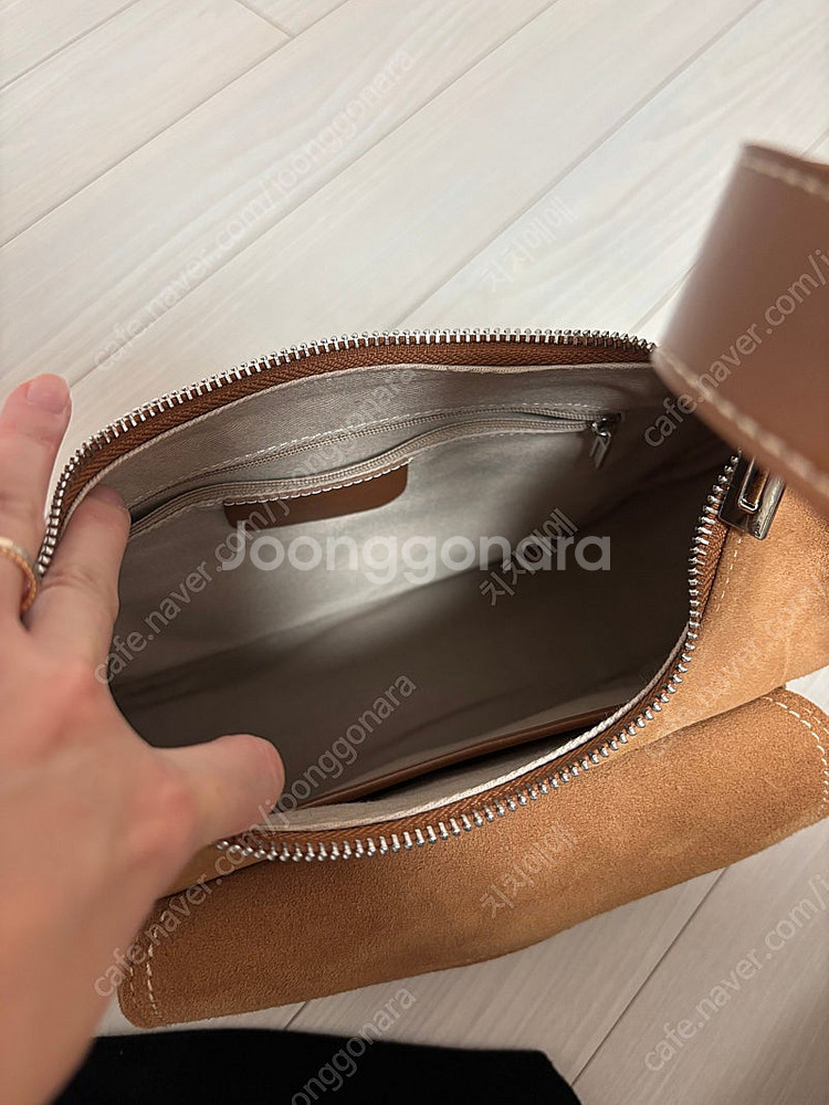 소가죽 스웨이드 호보백 숄더 스트랩 가능--3