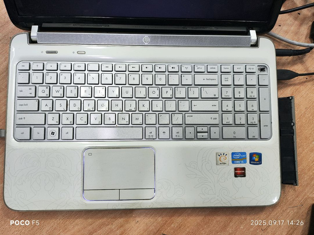 HP Pavilion dv6 노트북입니다 (부품용) 이미지
