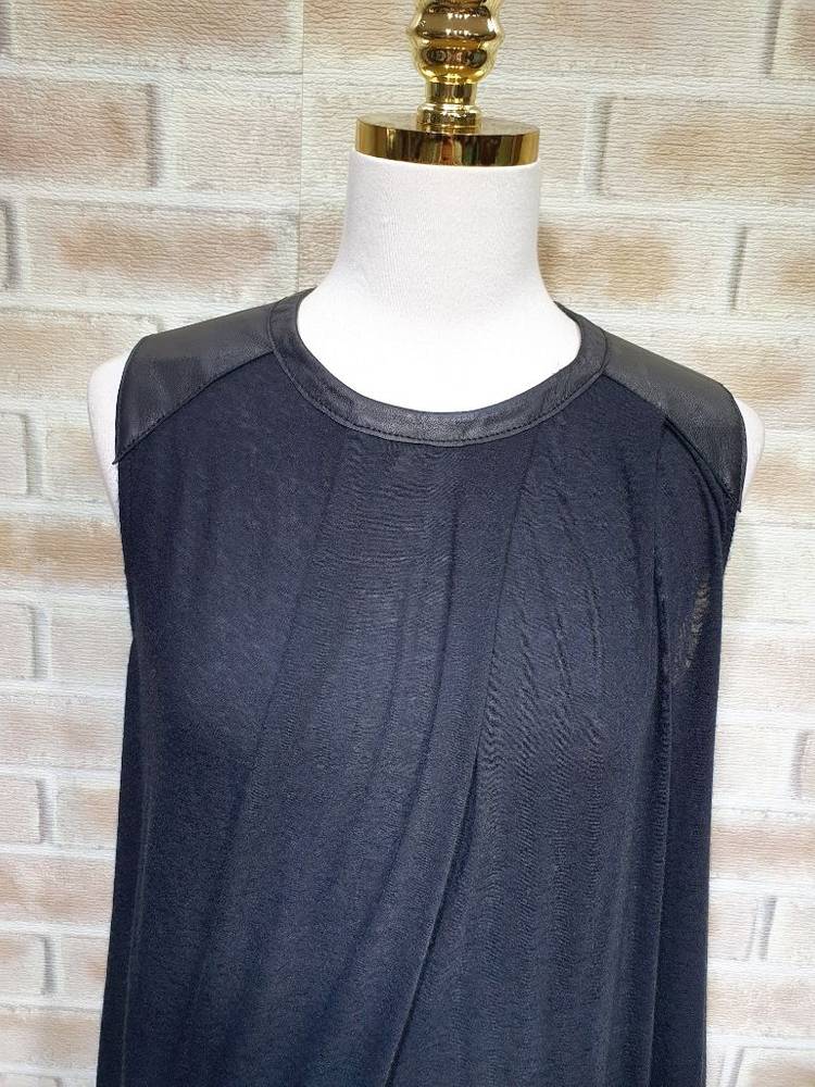 핼무트랭 정품 새것수준 양가죽 배색 뒷지퍼 셔링티 M 이미지