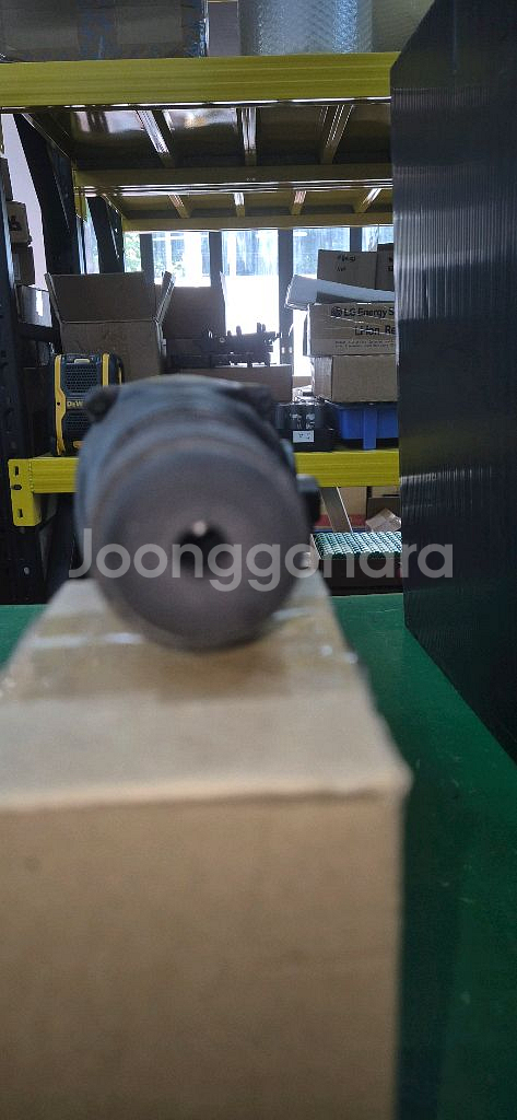 디월트 로터리해머드릴 18v일자형dch133 배터리포함--5