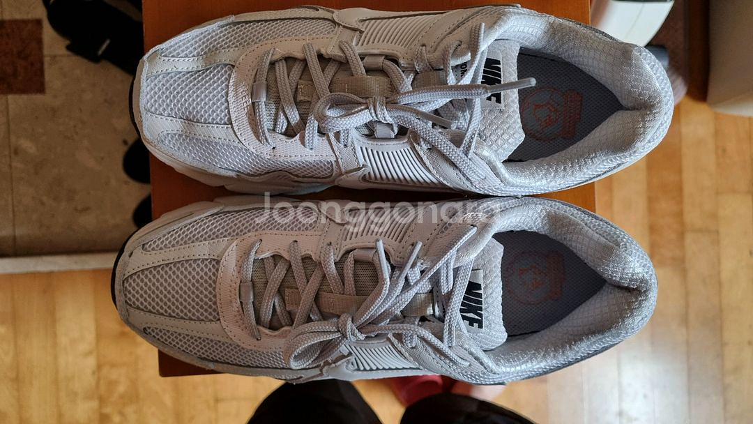 나이키 줌 보메로5 white vast grey 270--0