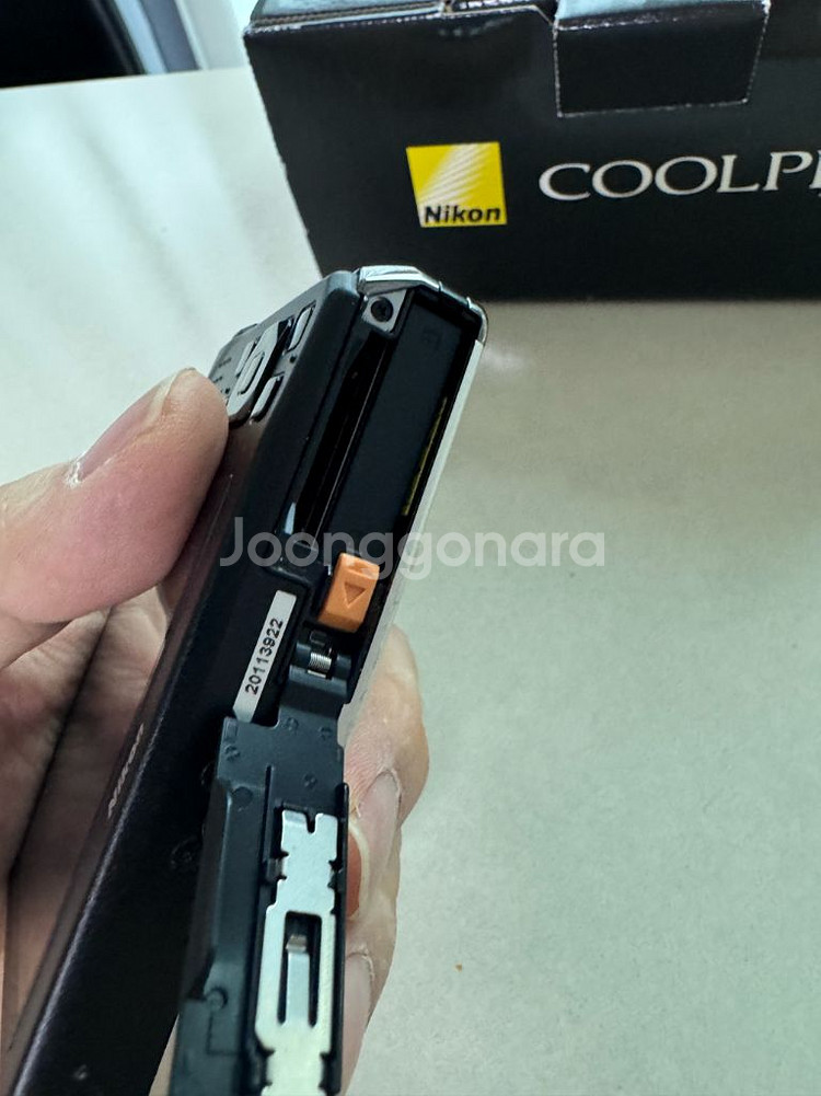 니콘 COOLPIX S1000pj 디지털카메라(프로젝터--9