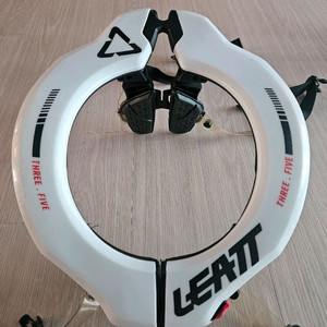 리에뜨 leatte 넥브레이스 3.5 화이트 S/M