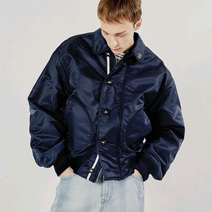 밈더워드로브 나일론 봄버 데크 자켓(2 사이즈)