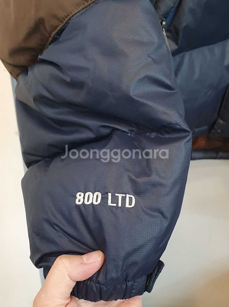 노스페이스 800 필파워 LTD 한정판 눕시 패딩입니다--8