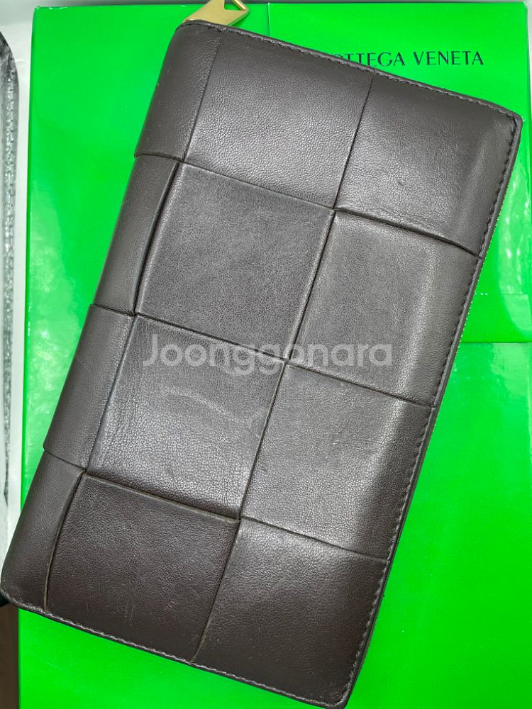 [감정서] 보테가베네타 맥시 지퍼돌이 장지갑 다크 브라--0