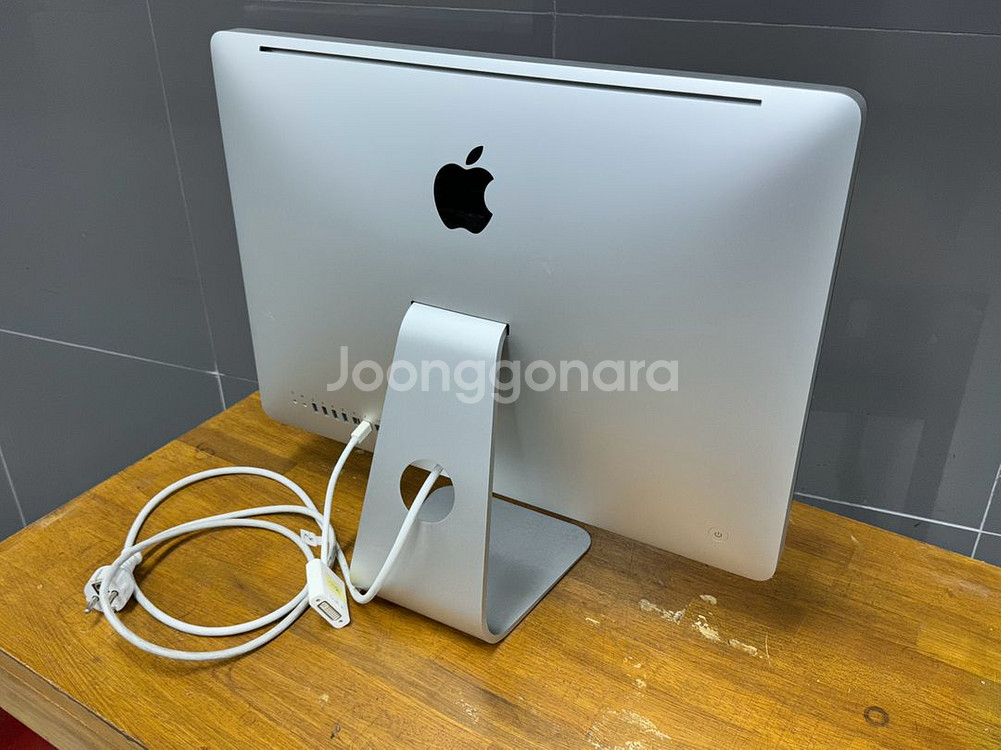 아이맥 21.5인치 2011 mid 8기가메모리--1