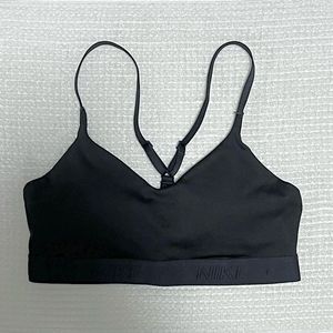 (새상품) 나이키 어저스터블 스포츠 브라 M사이즈