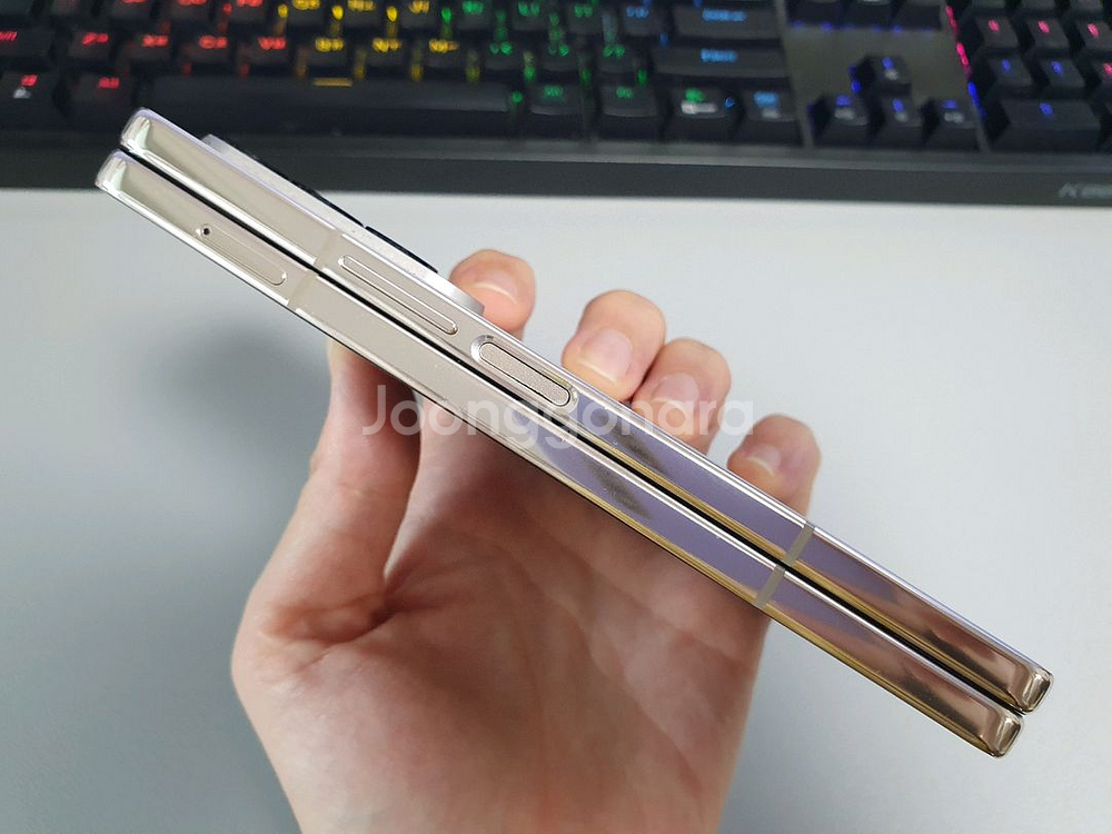 갤럭시 Z폴드4 / 256GB / 베이지--7