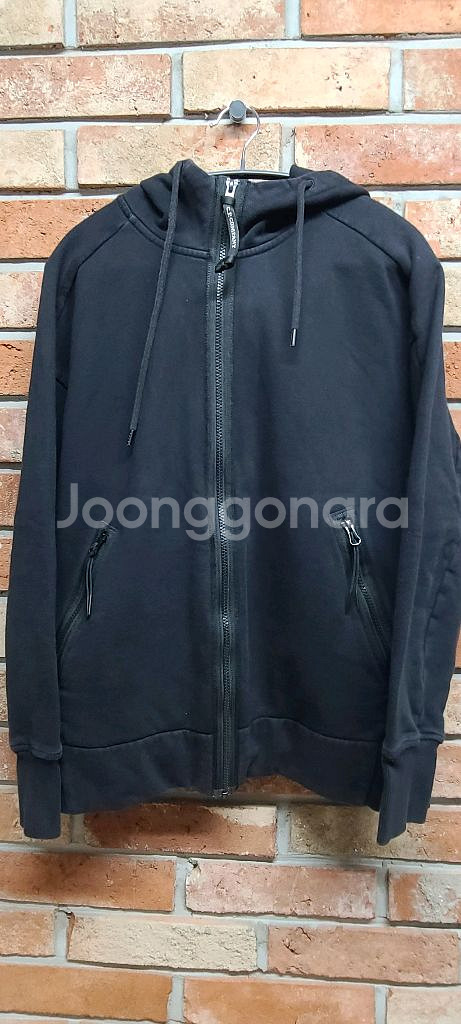 CP컴퍼니 고글후드집업M100사이즈--0