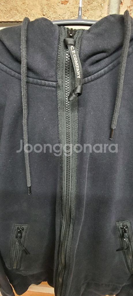CP컴퍼니 고글후드집업M100사이즈--4