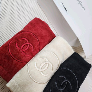 샤넬 뷰티 ㅡ 핸디 수건