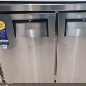 에베레스트 업소용 간냉식 테이블 냉동고1200