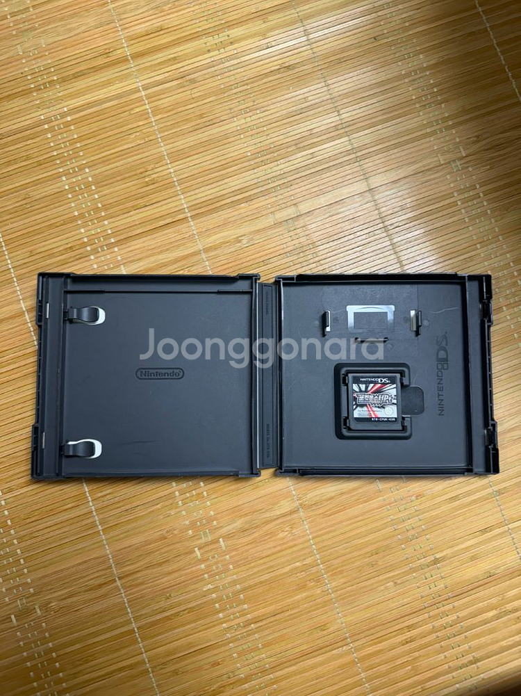 닌텐도 ds 기라티나 칩(케이스 포함) 판매합니다--2