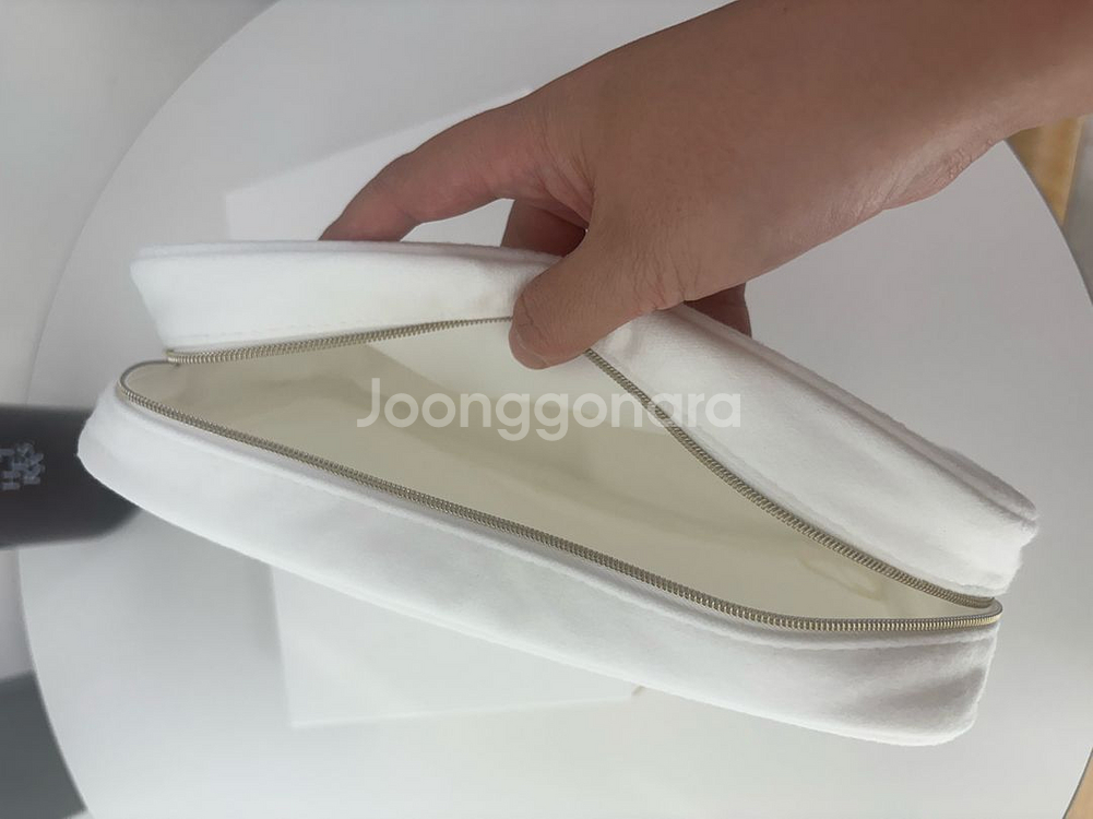 샤넬 뷰티 파우치 새생품--2
