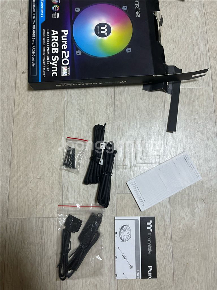 써멀테이크 200mm 쿨링팬 ARGB--2