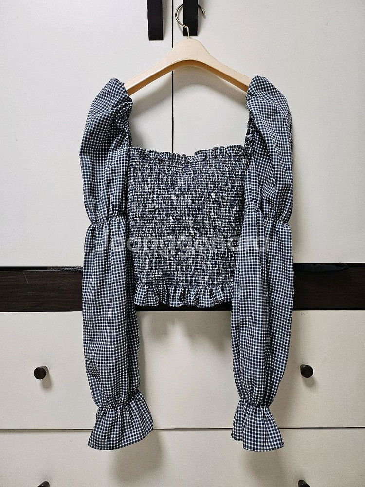 블랙 체크 밴딩 스모크 오프숄더 블라우스--1