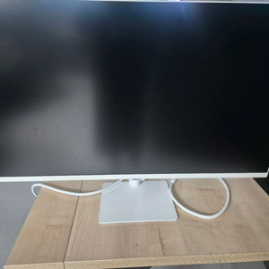 삼성 스마트 모니터 m7