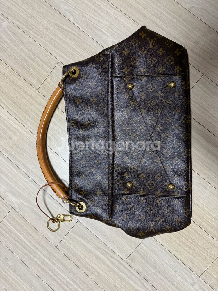 루이비통 앗치백mm--2