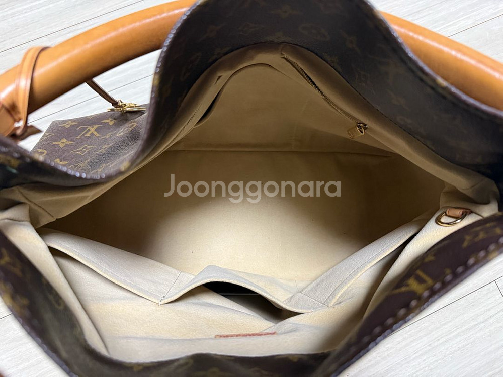 루이비통 앗치백mm--4