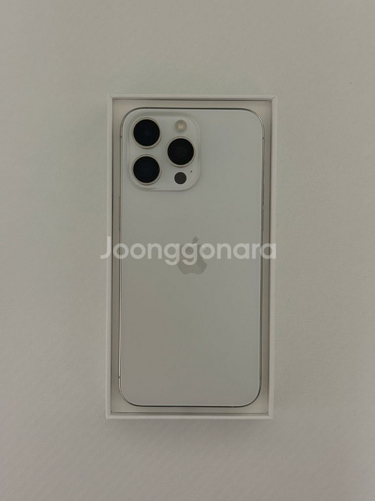 아이폰 15프로맥스 256기가 화이트 판매합니다--0