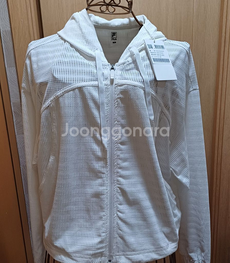 새상품 휠라 FILA 메쉬 후드 집업자켓 S~M 사이즈--0