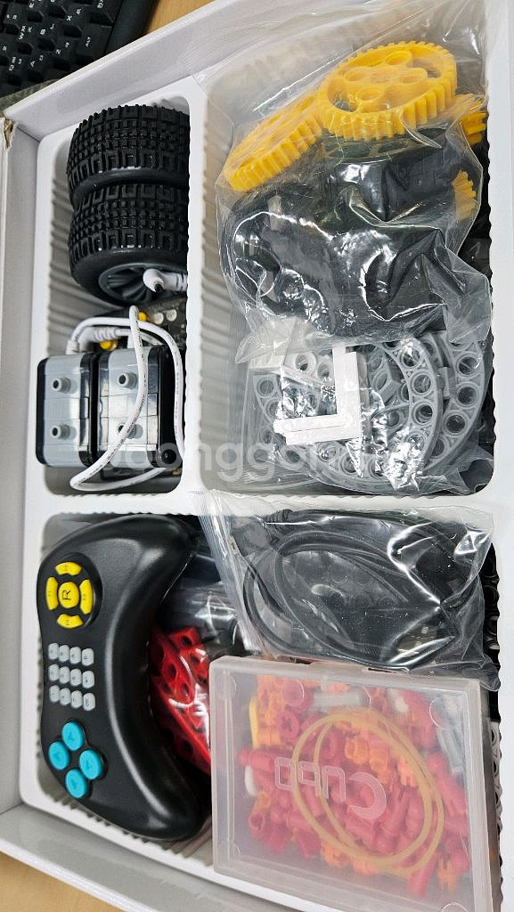 큐보스크래치 1단계/큐보로봇 부품--0