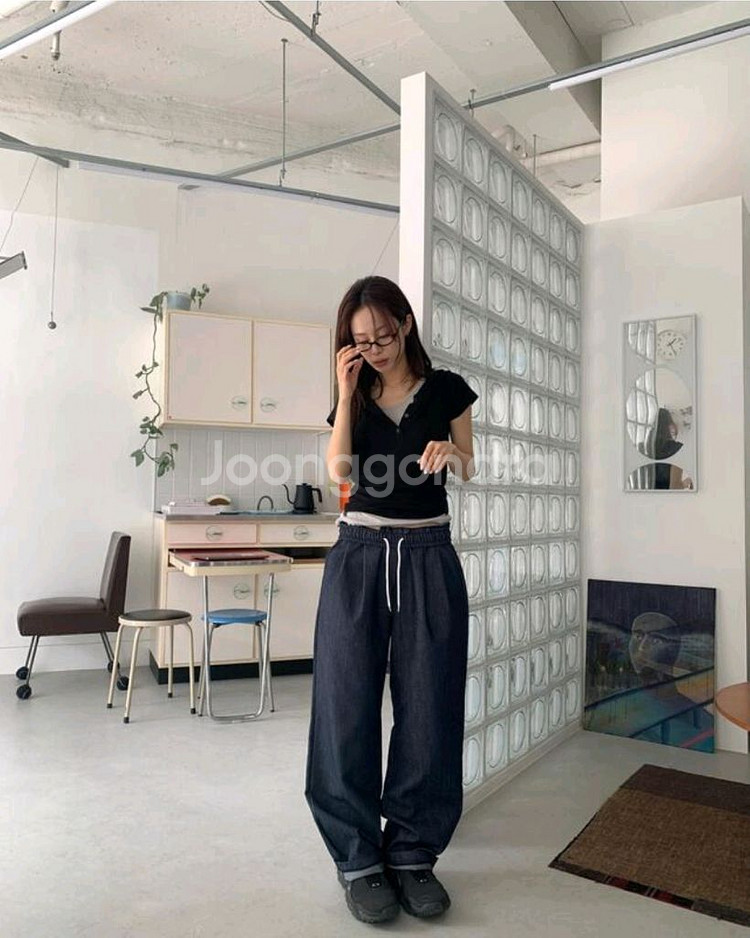 릿킴 후드 버튼 하프 티 블랙 반팔티 여름 레이어드--0