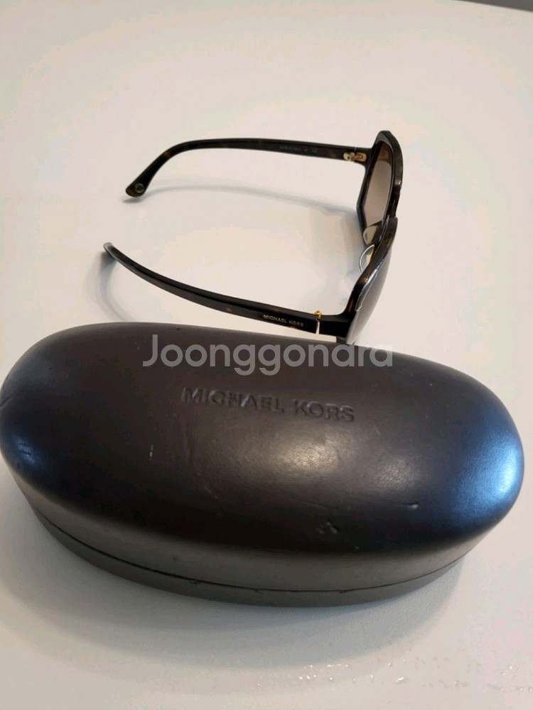 마이클코어스 선그라스--3