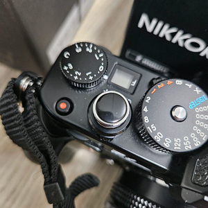니콘 zf + 40mm f2