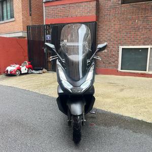 22년식 혼다 PCX125 abs 깔끔한차량 220만원