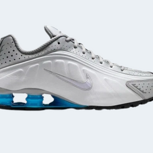 나이키 샥스 화이트 블루 300mm 팝니다