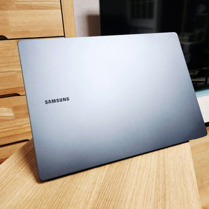 신품급 삼성 갤럭시북3 프로 16인치 i7 32G 최고
