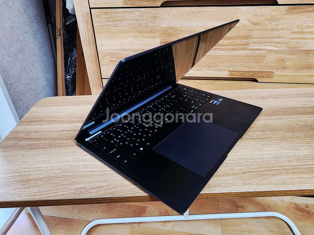 신품급 삼성 갤럭시북3 프로 16인치 i7 32G 최고--6